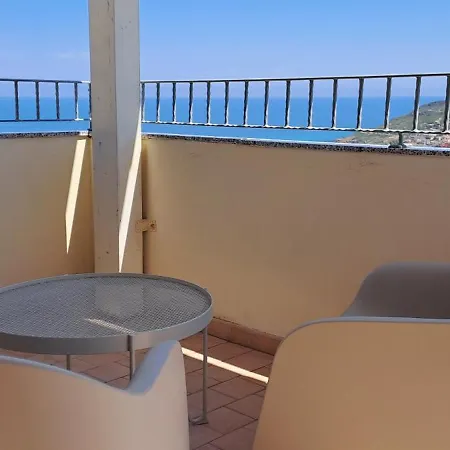 L'alba Nel Golfo Alojamento de Acomodação e Pequeno-almoço Castelsardo