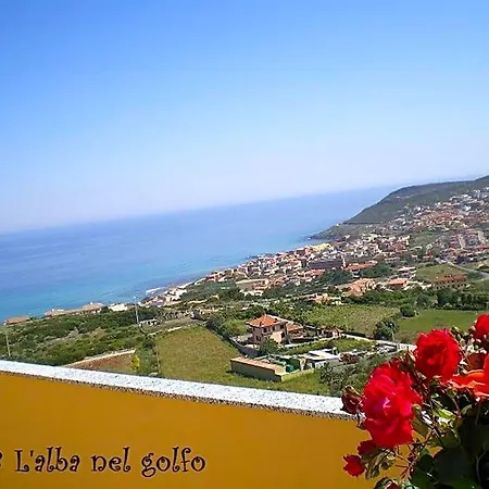 L'alba Nel Golfo קאסטלסארדו